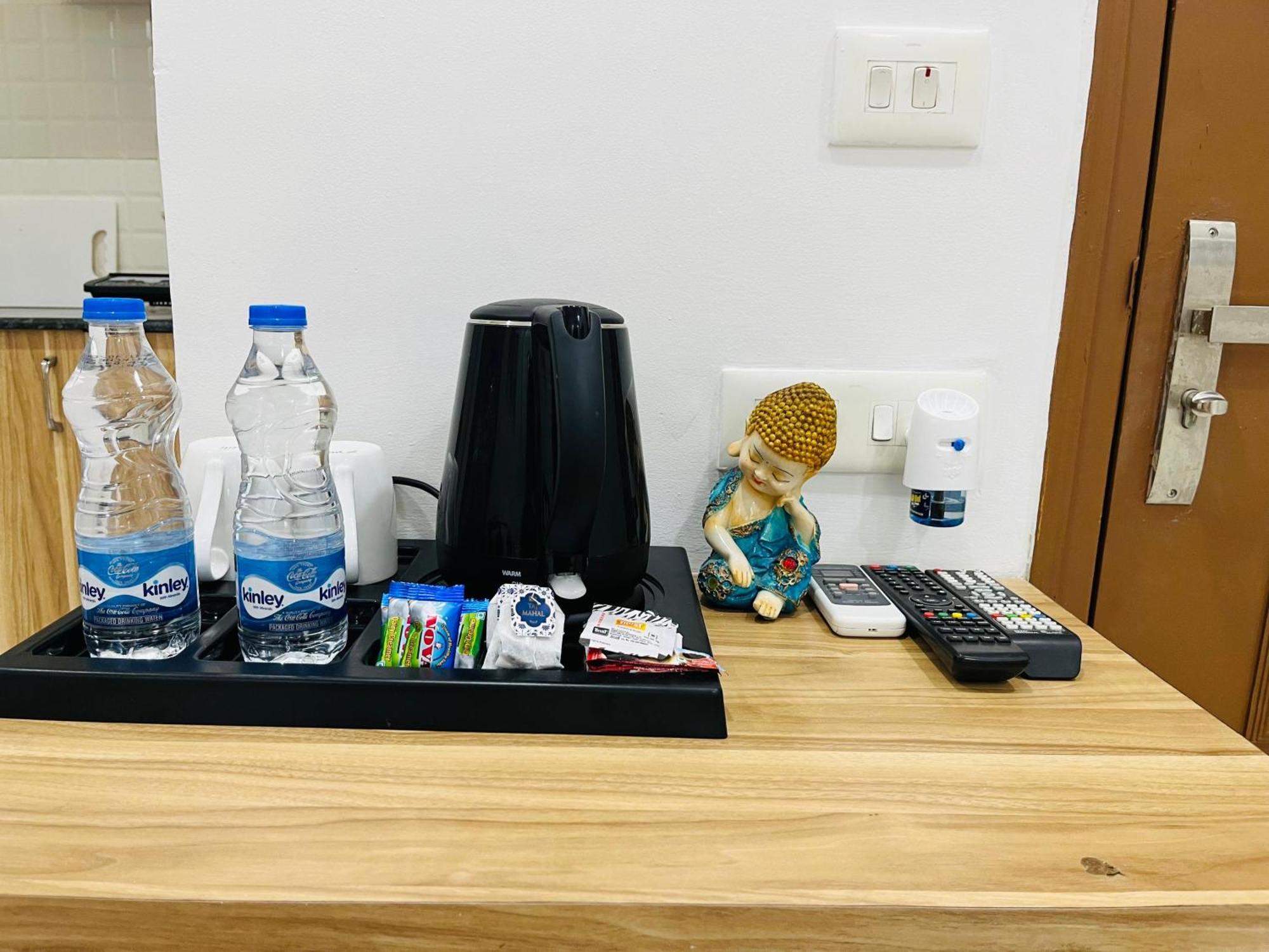 The Lodgers Studio Apartment Infront Of Artemis Hospital Gurugram Gurgaon Luaran gambar