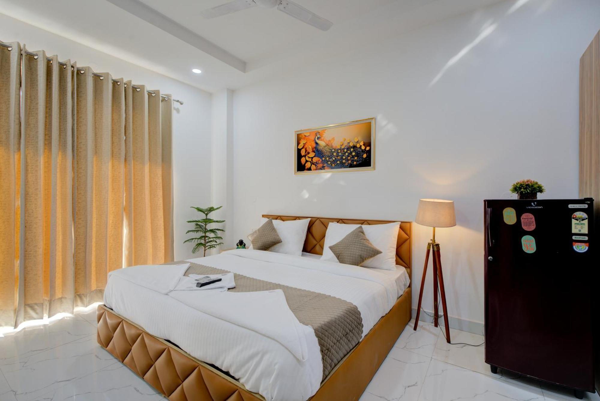 The Lodgers Studio Apartment Infront Of Artemis Hospital Gurugram Gurgaon Luaran gambar